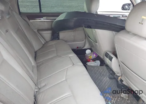 2006 Lincoln Town Car Signature L from USA, damaged, VIN 1LNHM85V86Y618456